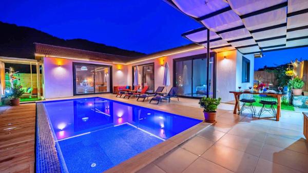2 Bedroom Secluded Villa in Saribelen, Rezervovat  Kalkan 