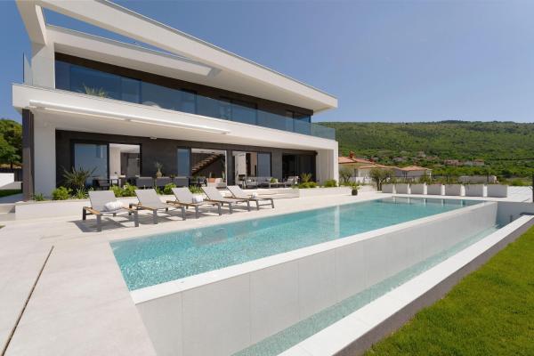 Design Villa Diagonal - Tranquil sea view escape, Rezervovat  Diminići hotely s bazénem, Bazén