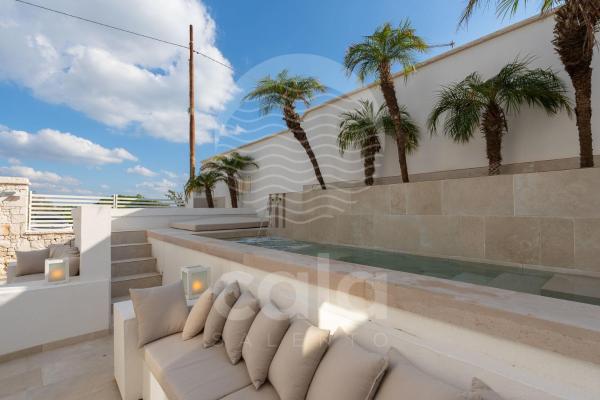 Villa Chicadee - piscina privata - by Cala Salento, Rezervovat  Hotely v Campomarino s bazénem, Bazén