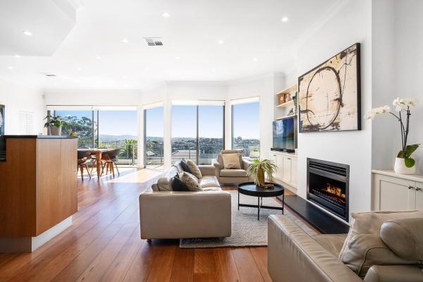 Villa White - Pool Tennis Cinema, Rezervovat  Sydney Sydney Region