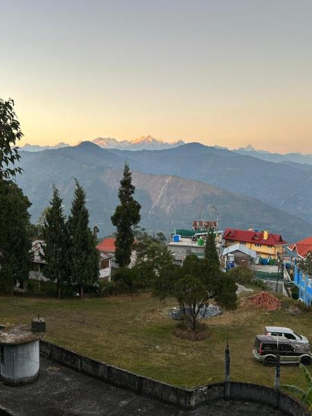Giridham House, Rezervovat  Kalimpong West Bengal