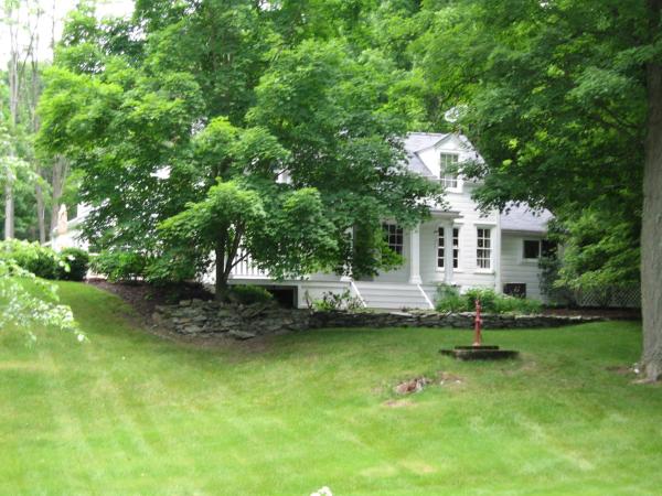 Omega Special, Sun thru thurs 5 night minimum, Rezervovat  Clinton Corners USA