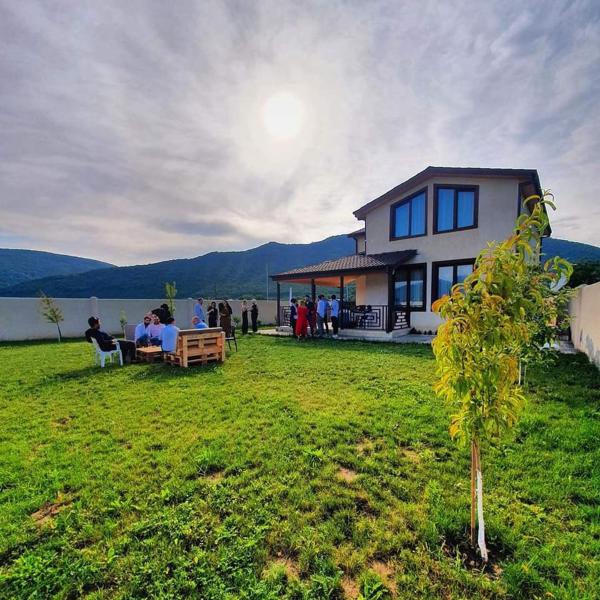 River Side Villa, Rezervovat  Aragvispiri 