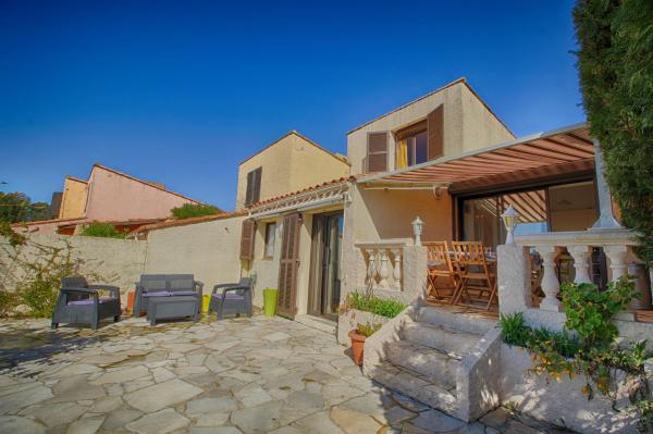 Villa Terra Bella 2 PORTICCIO, Rezervovat  Korsika hotely s bazénem, Bazén