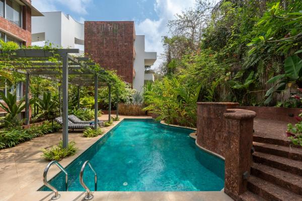 El Rosario by The Blue Kite - 2BHK Apartments-Near Candolim-Common pool-Wifi-24 hour Security & 5 mins Drive to Casino, Rezervovat Apartmán Goa hotely s parkováním, Parkování