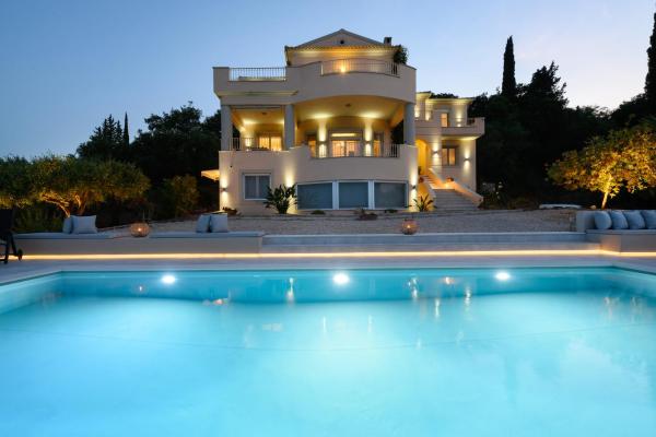 Aeras Luxury Villa, Rezervovat  Kastanéa 