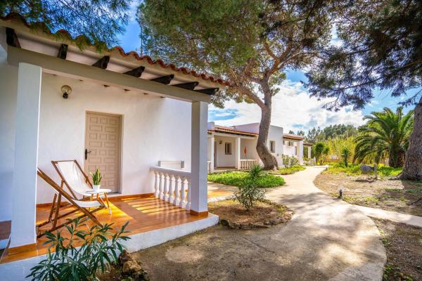 Viviendas turisticas Lesley VTV Es Pi, Rezervovat Hotel Hotely v Formentera s bazénem, Bazén
