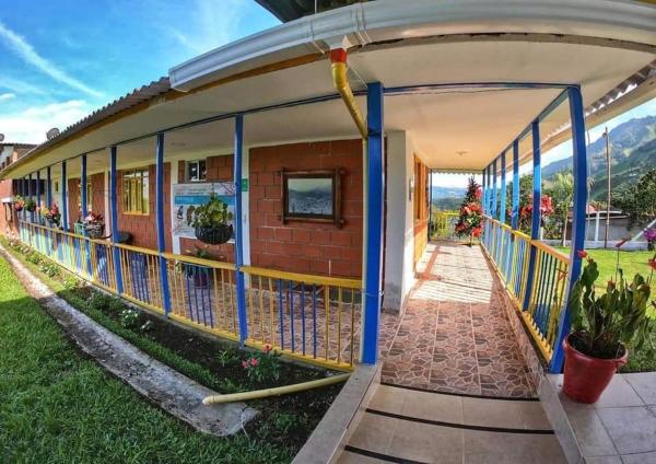 LA RIVERA HOSTERIA CAMPESTRE, Rezervovat  Villamaria 