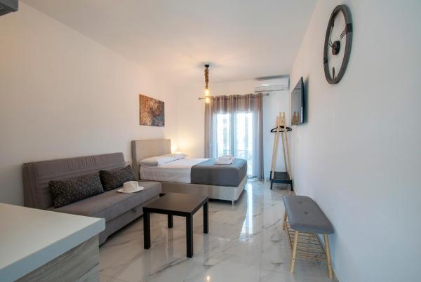 Nikiti Central Suites 3 by Travel Pro Services, Rezervovat Hotel Macedonia hotely s parkováním, Parkování