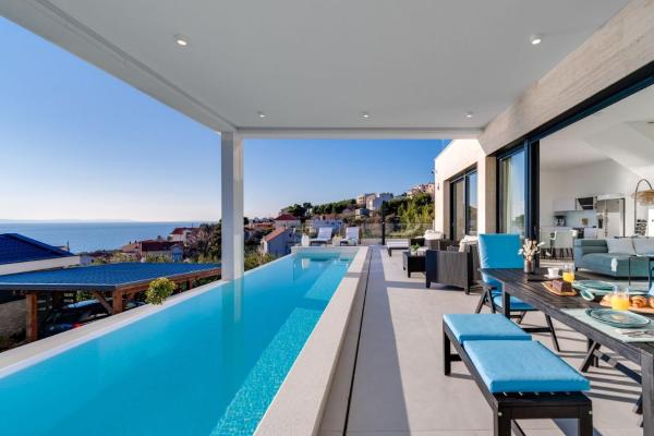 Villa Lemon, 3 Bedrooms, 4 Baths, Infinity Pool, Whirlpool, Cinema room, Sea view, Rezervovat  Jesenice Split Region