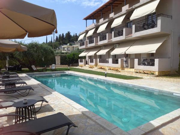 POSEIDON SeaSide Deluxe Suites, Rezervovat  Hotely v Thesprotia Regional Unit s bazénem, Bazén