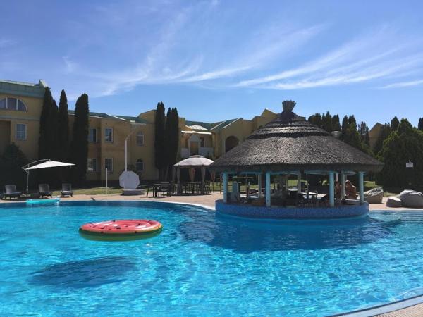 Mediterran Apartman with Pool, Rezervovat  Siófok 