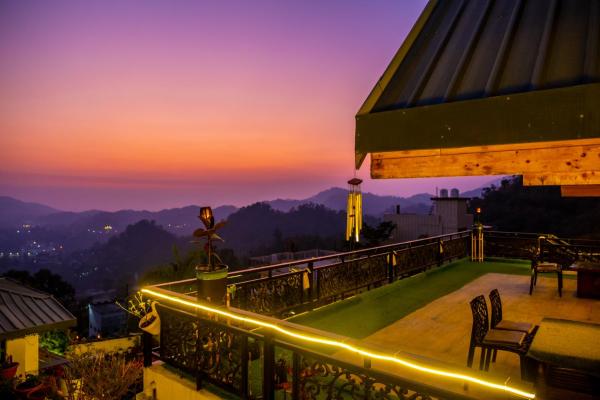 The Bougainvillea Retreat - A Luxury Private Pool Villa in Dehradun, Rezervovat  Dehradun Uttarakhand