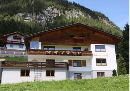 Klauserhof, Rezervovat  Hotely v Tyrolsko s parkováním, Parkování