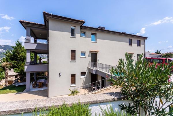 Apartments Vugrinec with Terrace, Rezervovat Apartmán Baška 