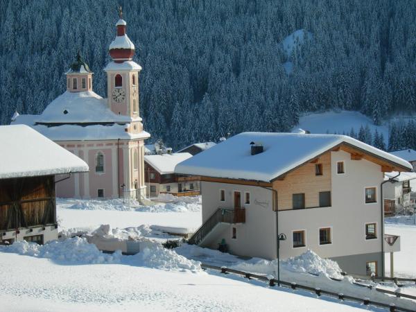 Brunnerhof, Rezervovat  Hotely v Tyrolsko s parkováním, Parkování