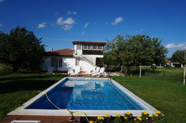 Вила Бела - Villa Bella - Near Kranevo and Albena, Rezervovat  General Kantardzhievo 