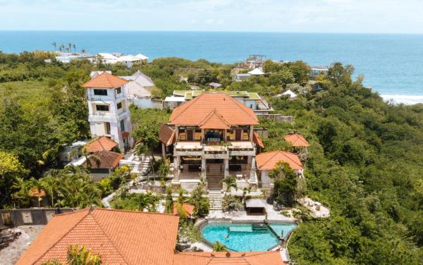 Uluwatu Mansion Hostel, Rezervovat  Hotely v Bali s parkováním, Parkování