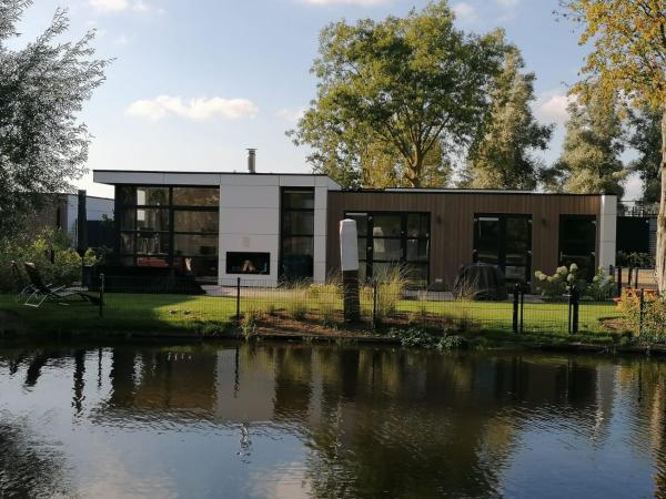 Bad Hoophuizen Chalet Villa MiaMari Nr Zuiderzee 12, Rezervovat Chata Gelderland hotely s parkováním, Parkování