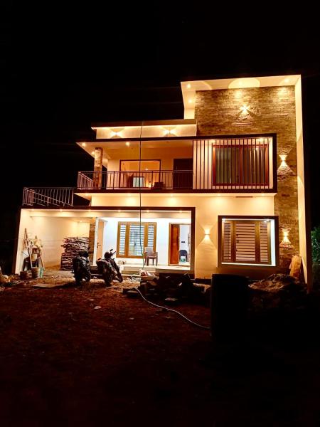 Grand Sapphires Resorts In Ramakalmedu, Rezervovat  Ramakkalmedu hotely s bazénem, Bazén