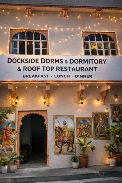 DockSide Dorms & Rooms, Rezervovat  Udajpur Rajasthan