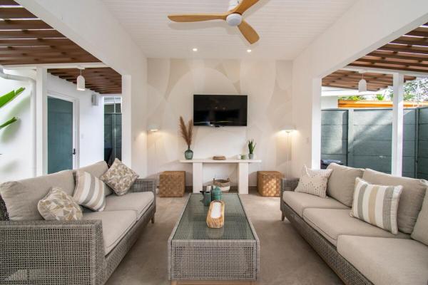 NEW! Villa, 3bdrs with AC, Pool, close to Marino Ballena, Rezervovat  Hotely v Puntarenas s bazénem, Bazén