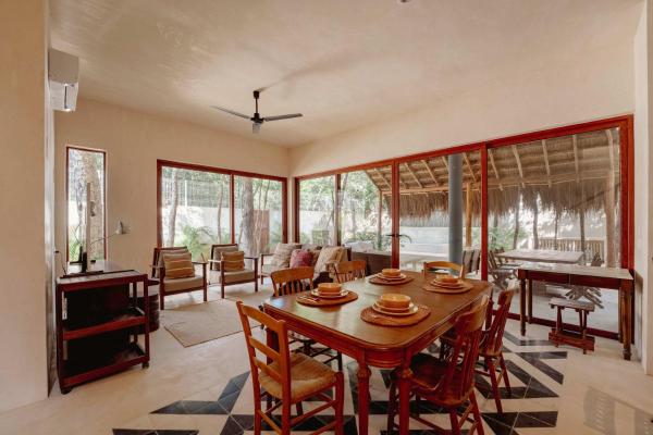 chic 4BR Villa with Private Pool in Holistika Tulum, Rezervovat  Tulum Quintana Roo