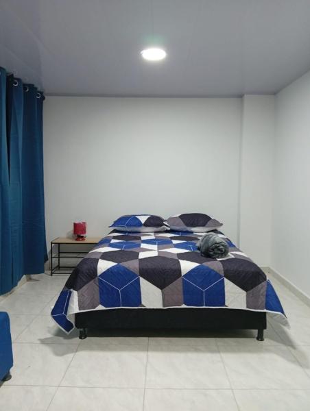 Nápoles city, Rezervovat  Medellín Antioquia