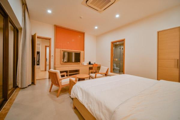 DX Villas Phu Quoc, Rezervovat  Hotely v Mekong Delta s bazénem, Bazén