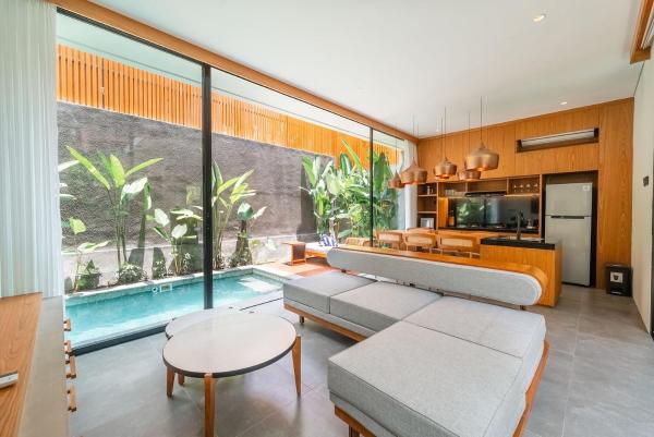 Villa Solaris Contemporary 3BR Hideaway in Damara Village Ubud, Rezervovat  Hotely v Bali s bazénem, Bazén