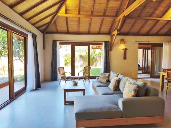 Villa Pesisi 2BDRS Steps to Beach, Rezervovat  Selong Belanak Lombok