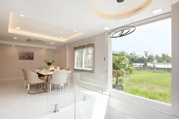 The Most Modern Villa Bangkok-central, Rezervovat  Hotely v Central Thailand s parkováním, Parkování