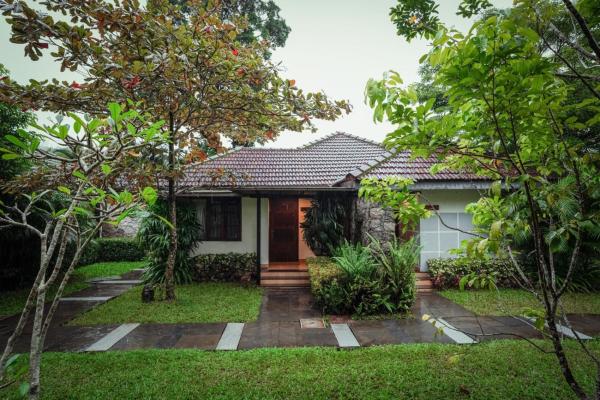 Misty Grove Resort, Gudalur, Rezervovat  Devāla hotely s bazénem, Bazén
