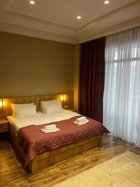 Seven Rooms Hotel, Rezervovat  Hotely v Tbilisi Region s parkováním, Parkování