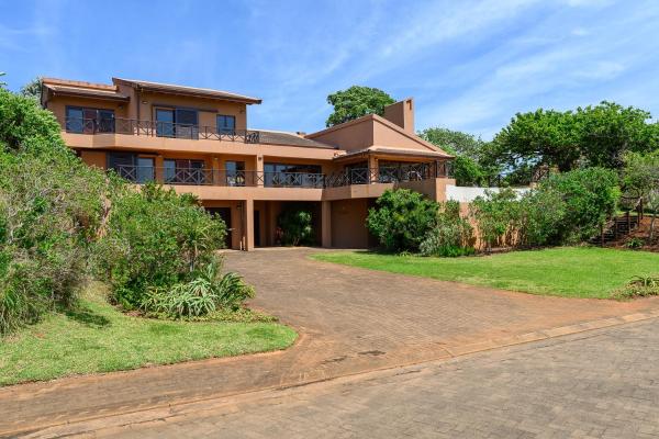 San Lameer Villa 14324 - 5 Bedroom Deluxe - 10 pax - San Lameer Rental Agency, Rezervovat  Trafalgar Durban South Coast
