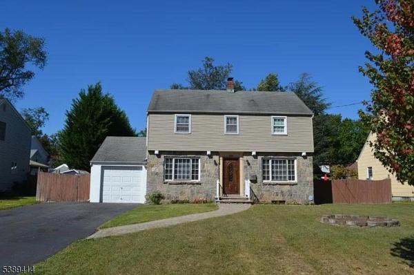 Single Family Homes Dunelle, Rezervovat  Dunellen New Jersey