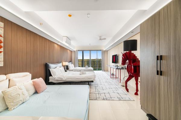 Elegant Studio City View near Airport, City of Dreams, Okada, Solaire, PARQAL, Ayala Malls, and MOA, Rezervovat  Luzon hotely s parkováním, Parkování