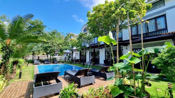 HKD Sunny Villa, Rezervovat  Hotely v Mekong Delta s bazénem, Bazén