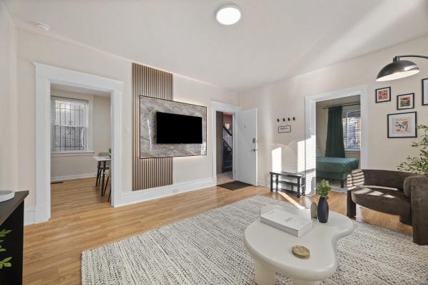 Squirrel Hill Chic Spacious 1BR Parking Gym, Rezervovat  Pittsburgh Pensylvánie