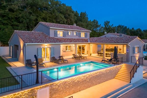 Villa Hygge -5 bedroom villa, Rezervovat  Labin Istrie