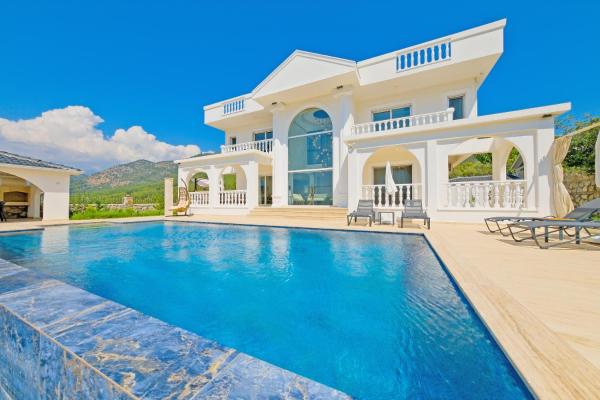 Villa La Blanche, Rezervovat  Hotely v Fethiye Area s bazénem, Bazén