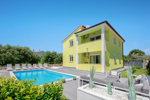 Villa Casa Mare near Pula by Istrabook, Rezervovat  Galižana hotely s bazénem, Bazén