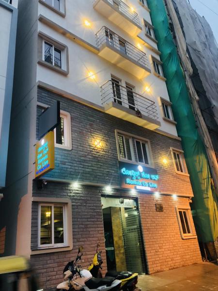 Hotel Ronvix Madiwala and CoLive, Rezervovat  BTM Layout 