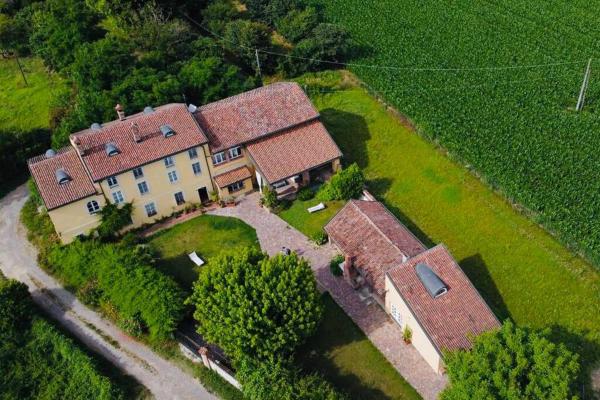 La casa nei campi, Rezervovat  Badia Pavese 