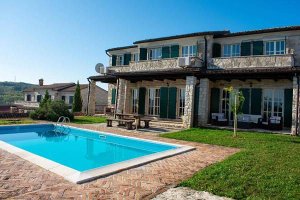 Villa Filoreto, Rezervovat  Hotely v Central Istria s parkováním, Parkování