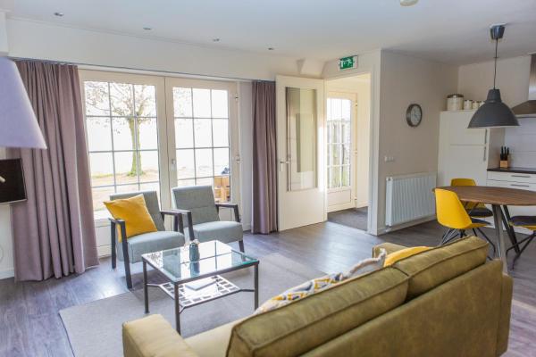 Landelijk appartement Friesland, Rezervovat  Hotely v Friesland s parkováním, Parkování