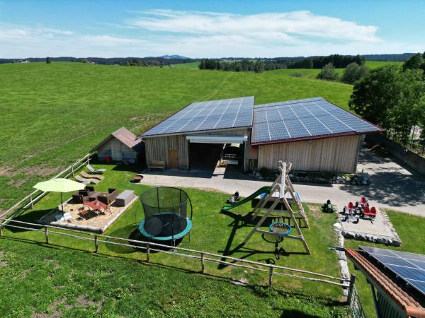 Ferienhof Kleber Bauernhof - mit KönigsCard, Rezervovat  Hotely v Bavorsko s parkováním, Parkování