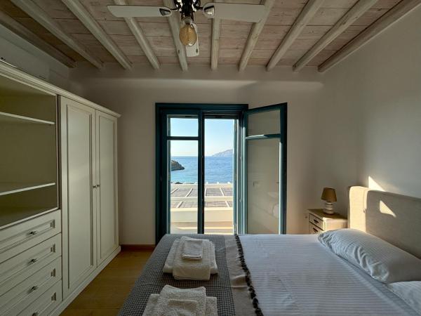 Almyra Yellow Villa, Rezervovat  Hotely v Kythnos s parkováním, Parkování