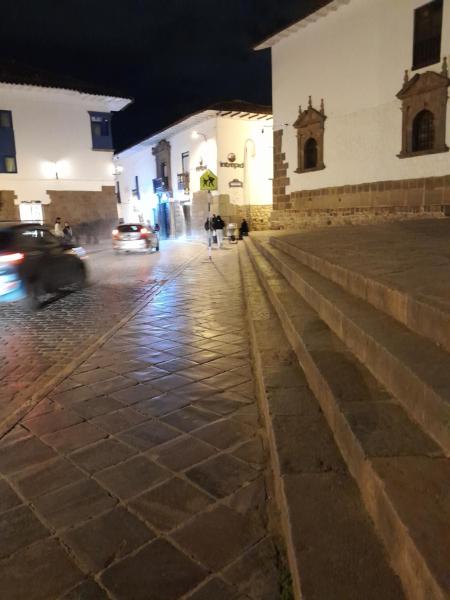 Hostal Intikahuarina B&B