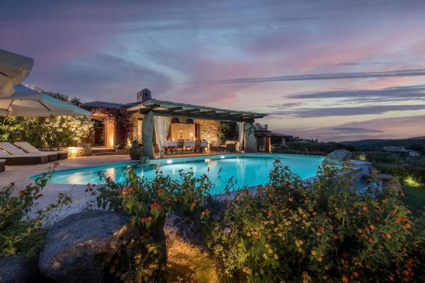 Cala di Volpe Luxury Villa - Infinity Pool & Sea View, Rezervovat  Abbiadori Emerald Coast